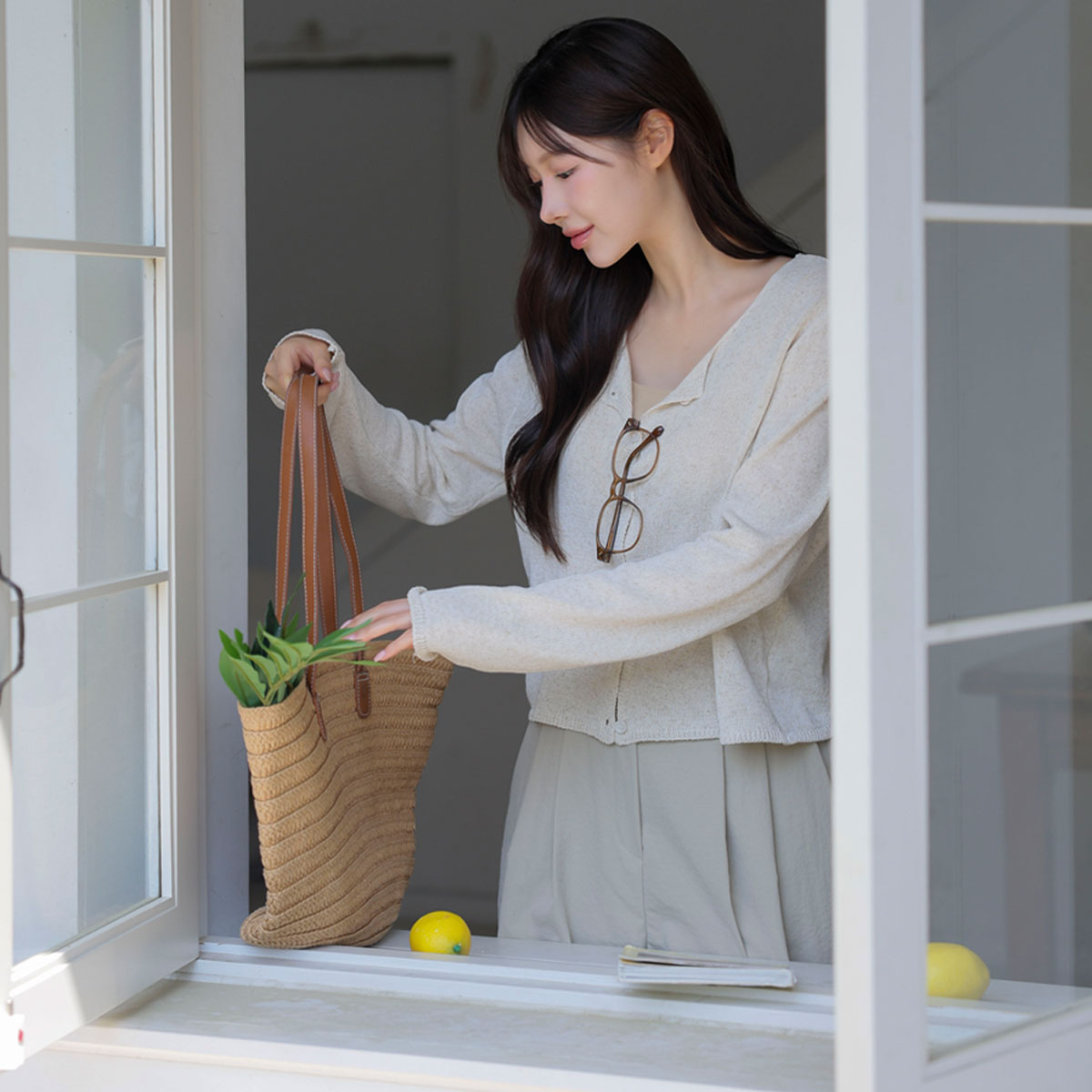 Basic semi-cropped linen cardigan