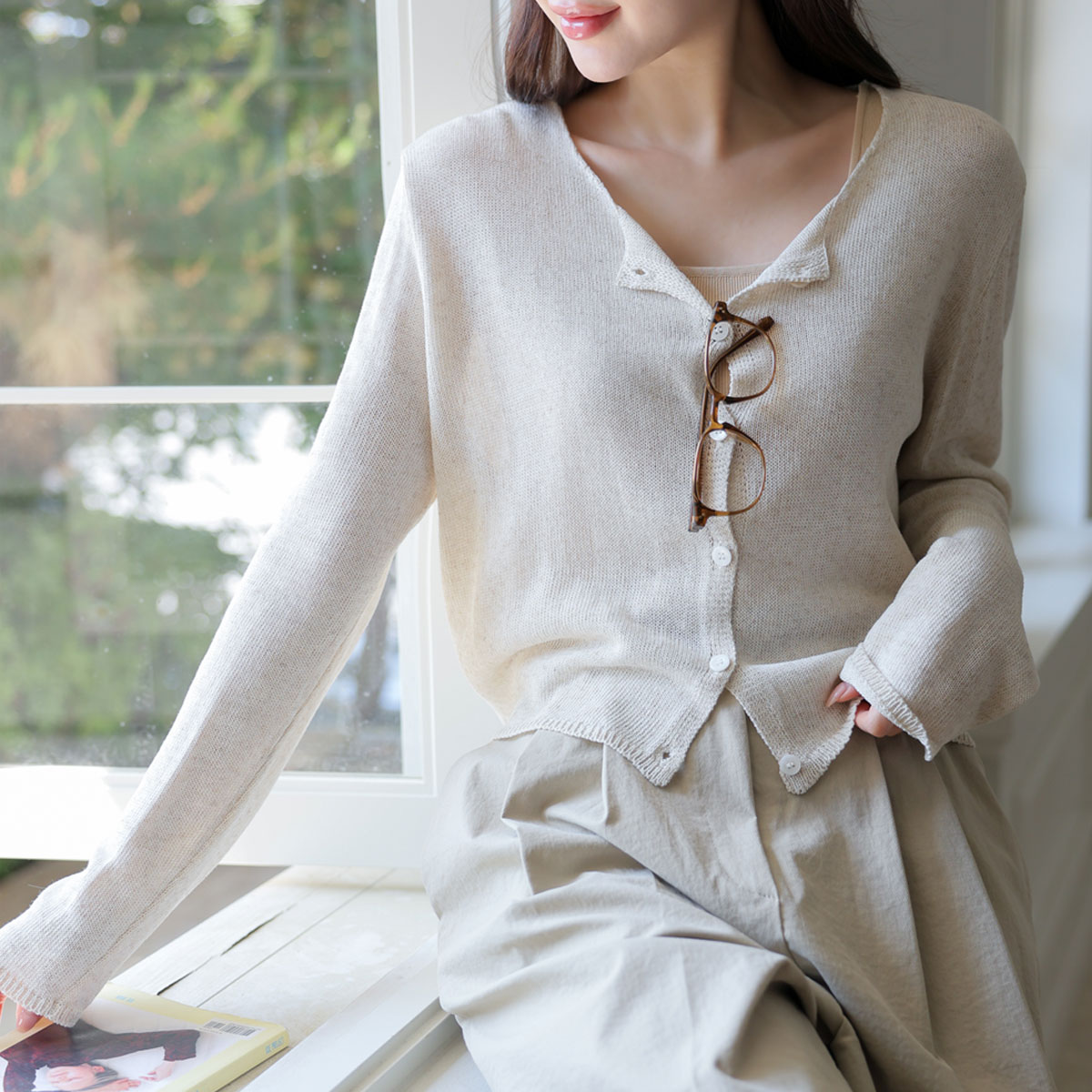 Basic semi-cropped linen cardigan