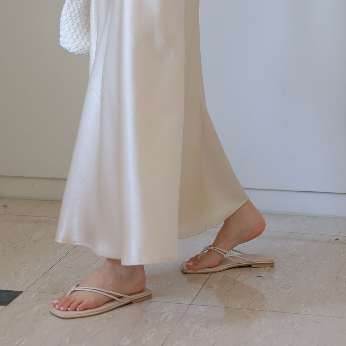 Flowy gloss silky skirt