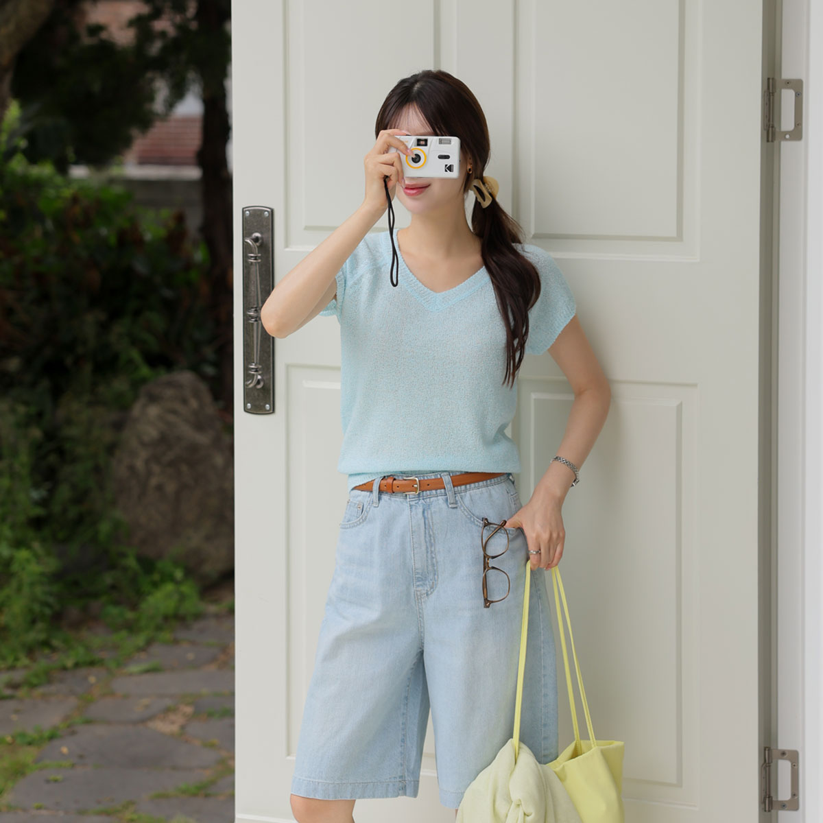 Linen V-neck short-sleeve knit