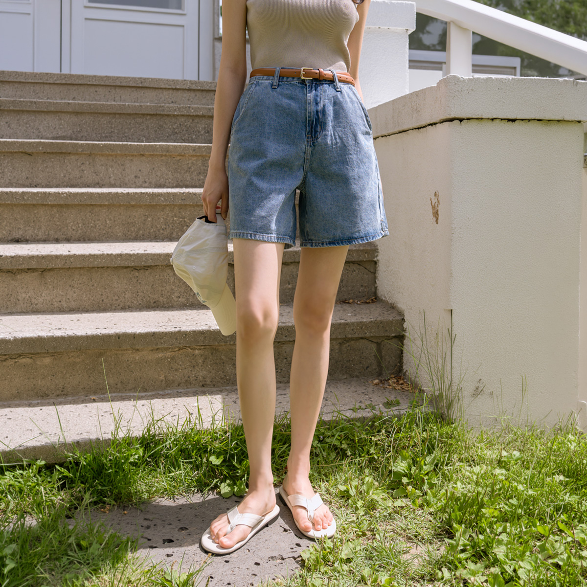 Slit Light Cool Denim Shorts