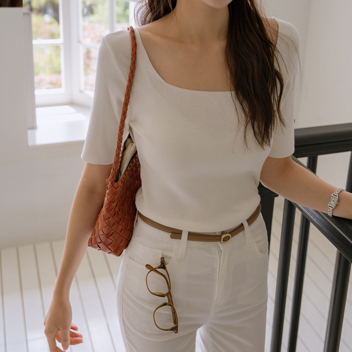Reversible short-sleeved knit sweater that can be worn front or back