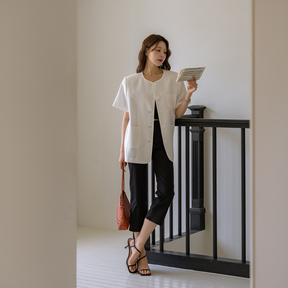 Round oversized short-sleeve jacket 