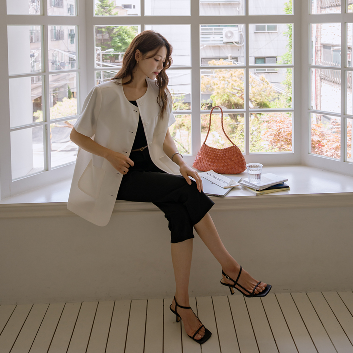 Round oversized short-sleeve jacket 