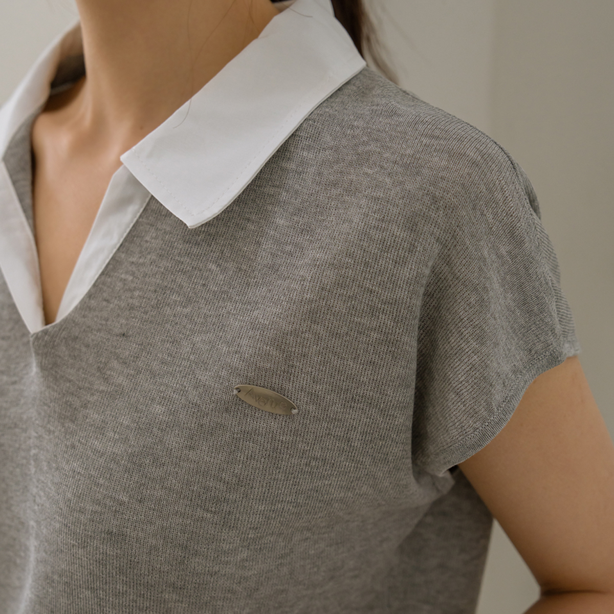 Contrast collar cap sleeve knit
