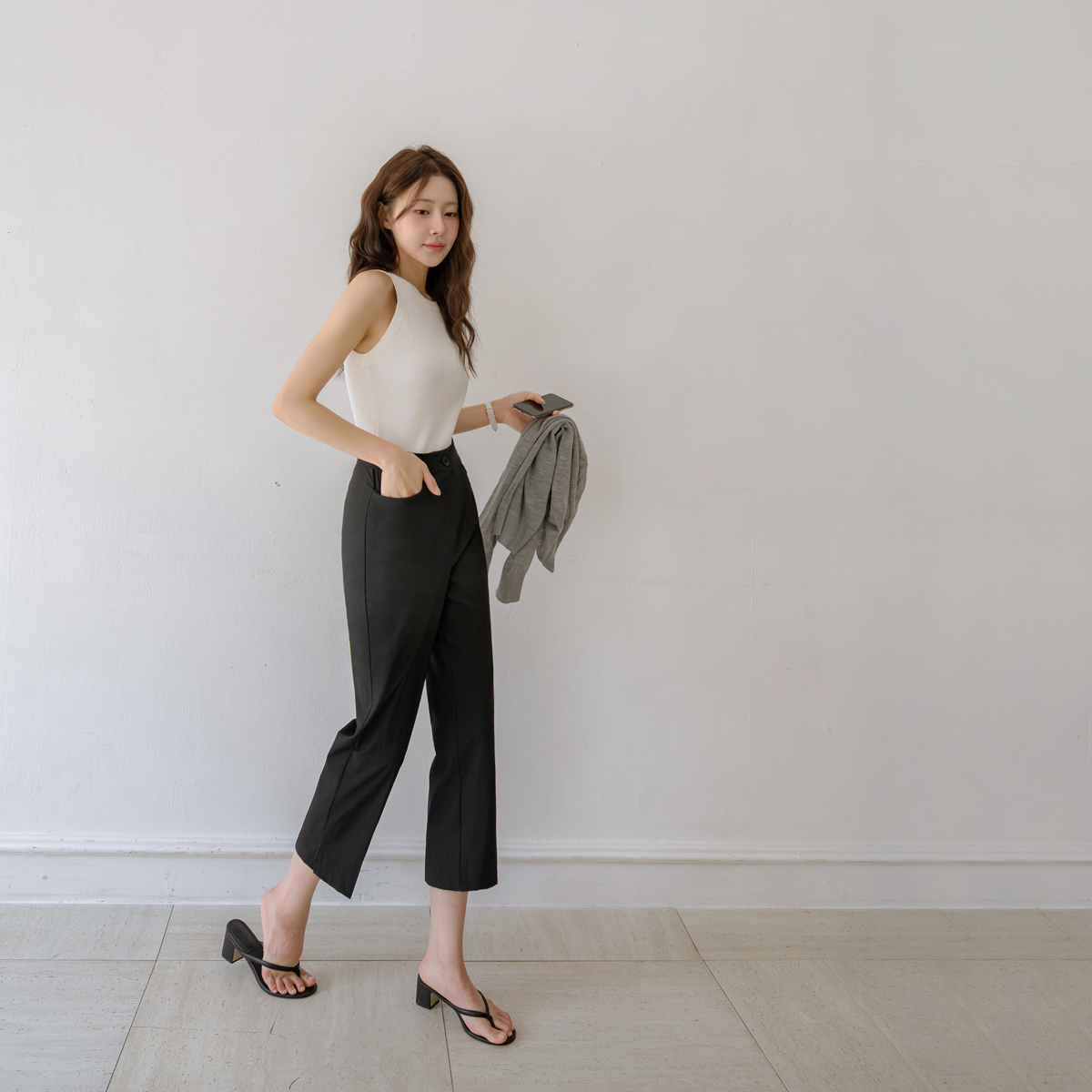 <b>[Opening Special]</b> <b>[Made]</b> Light Capri Crop Slacks