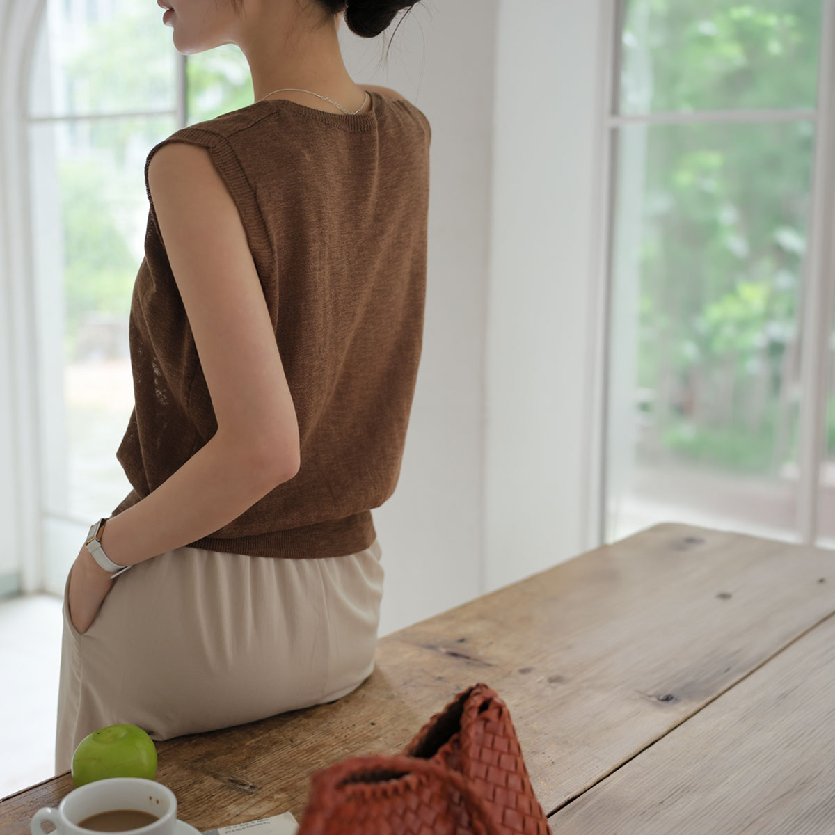 <b>[Limited Time Sale]</b> Linen Clean Fit Sleeveless Knit
