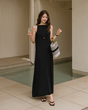 <b>[Limited Time Sale]</b> Slim Halter Cool Knit Dress