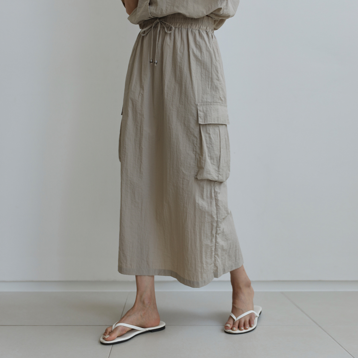 <b>[Over 10,000 Sold✨/Great Value/Feather-like Weight]</b> Windy Rustle Cargo Skirt Set