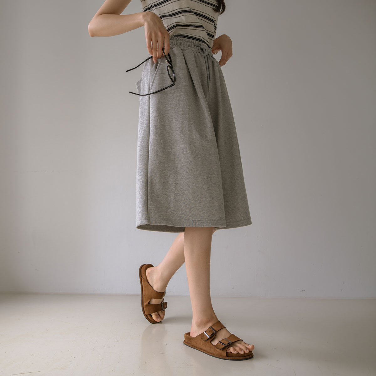 Cotton pintuck Bermuda shorts
