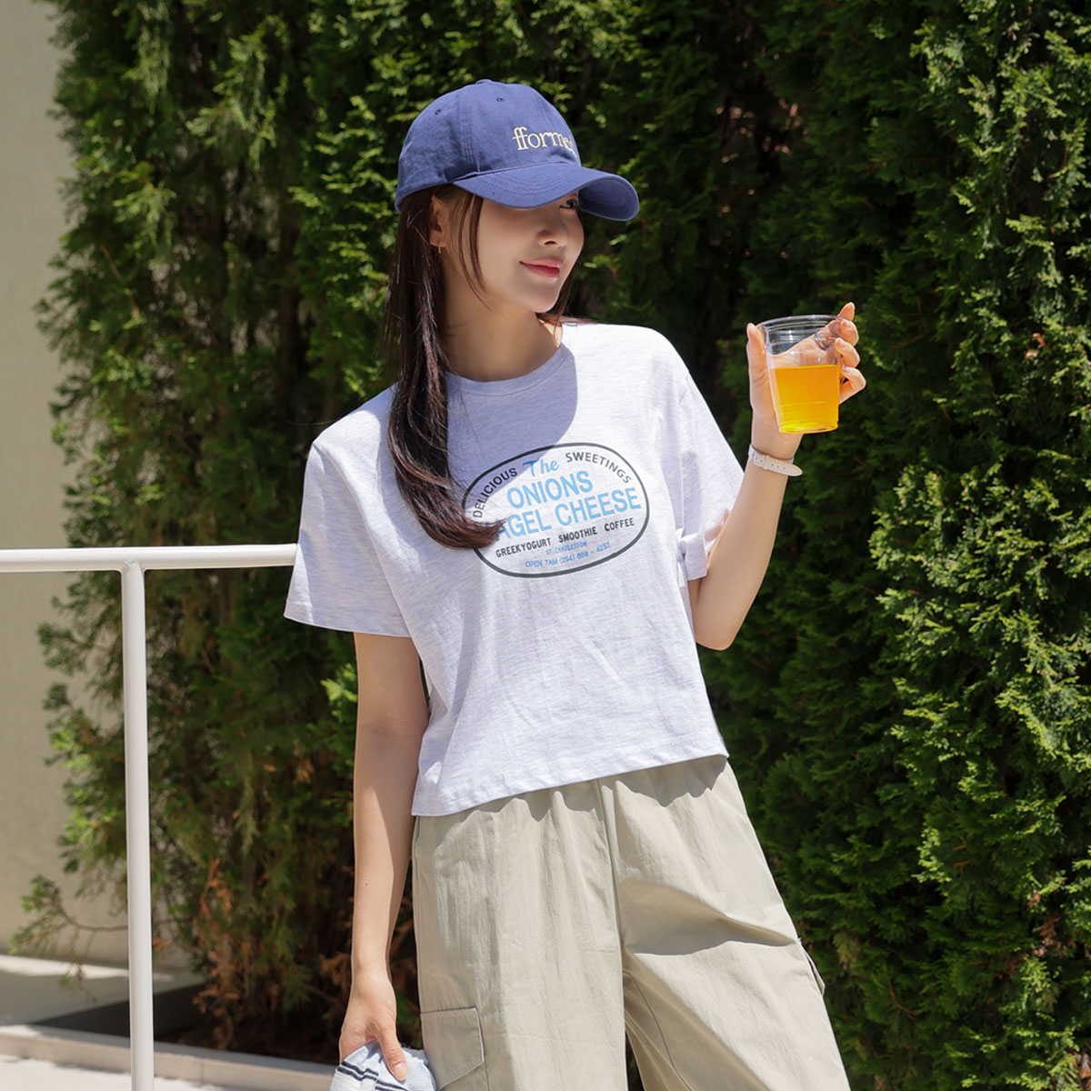 Lettering Mood Crop Short Sleeve Tee