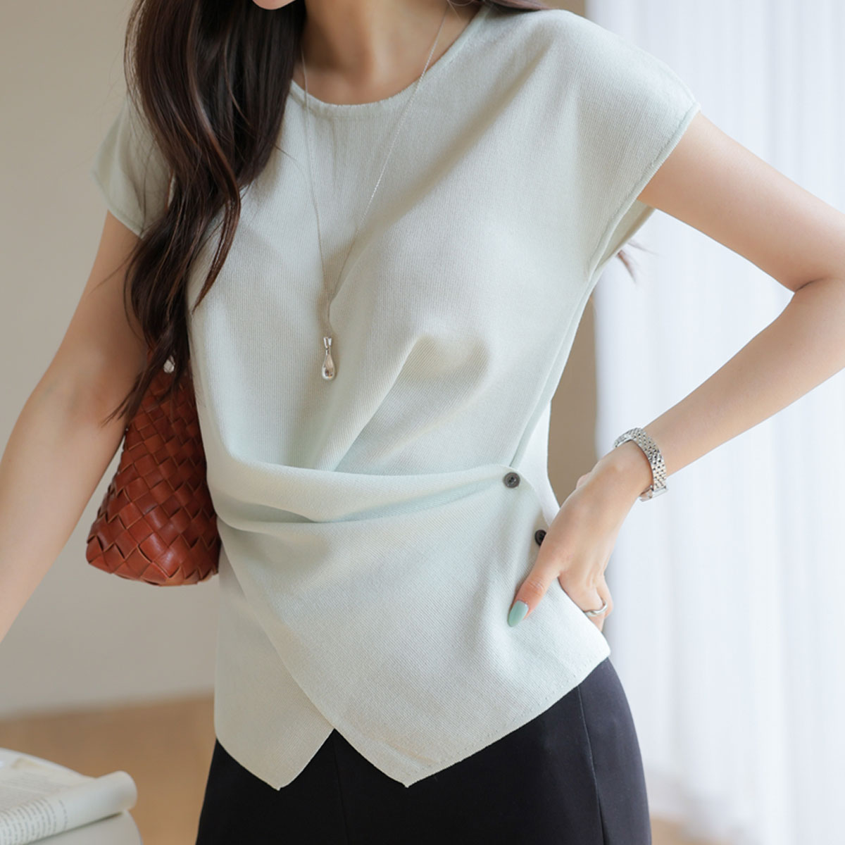 Silhouette button cap sleeve knit