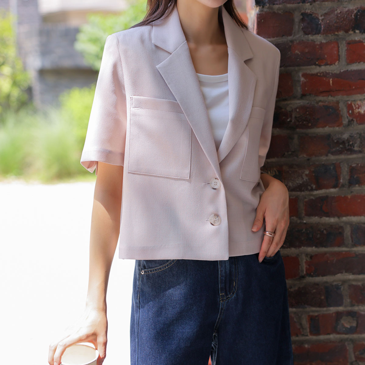 Light Classic Pocket Short Sleeve Jacket
