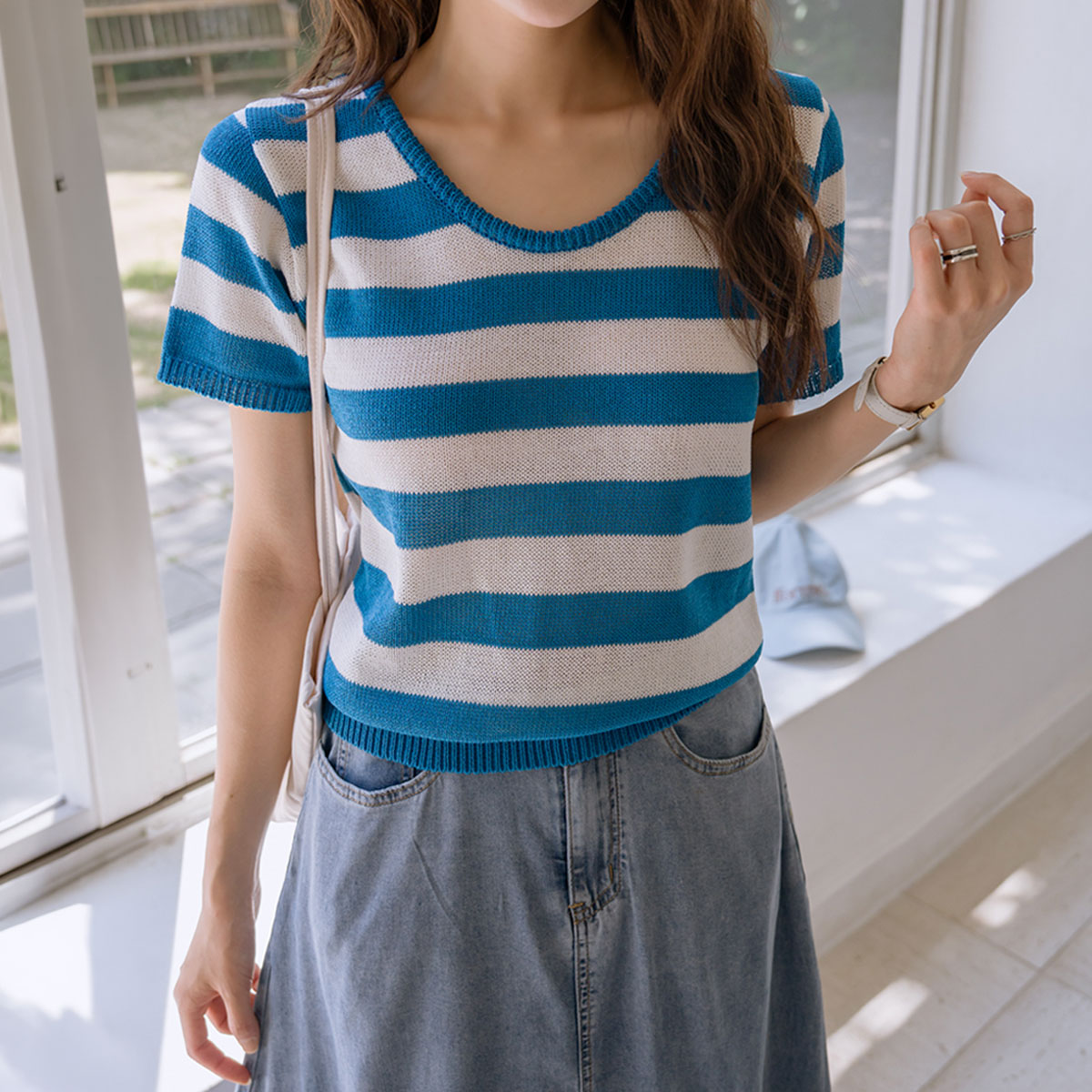 Summer U neck striped short-sleeve knit