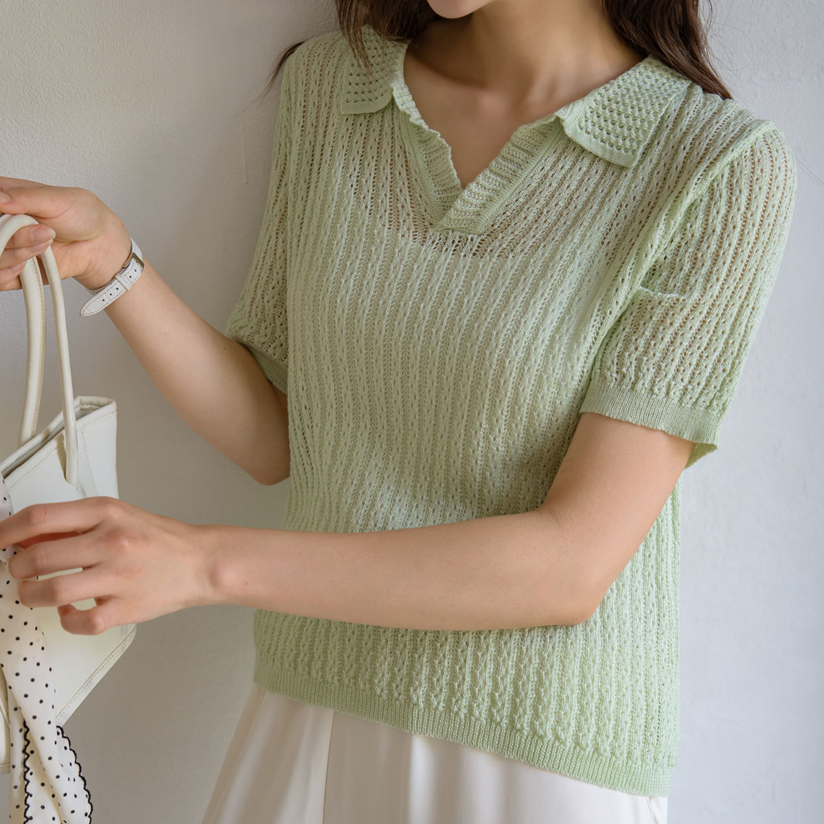 Pantone Eyelet Collar Knit
